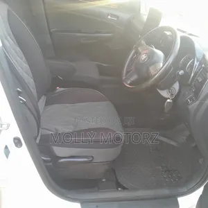 Toyota Wish 2004 White