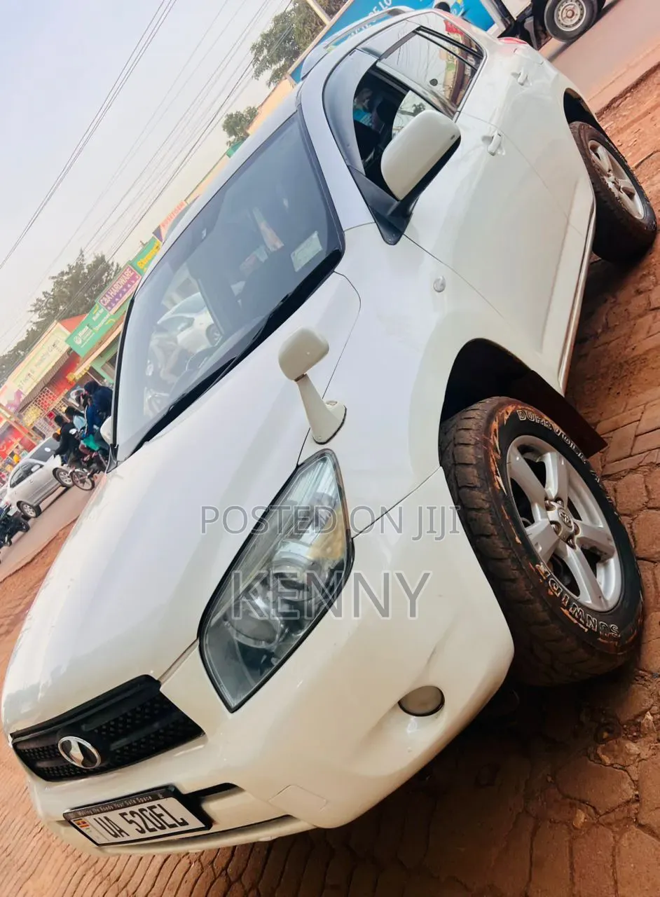 Toyota RAV4 2011 White