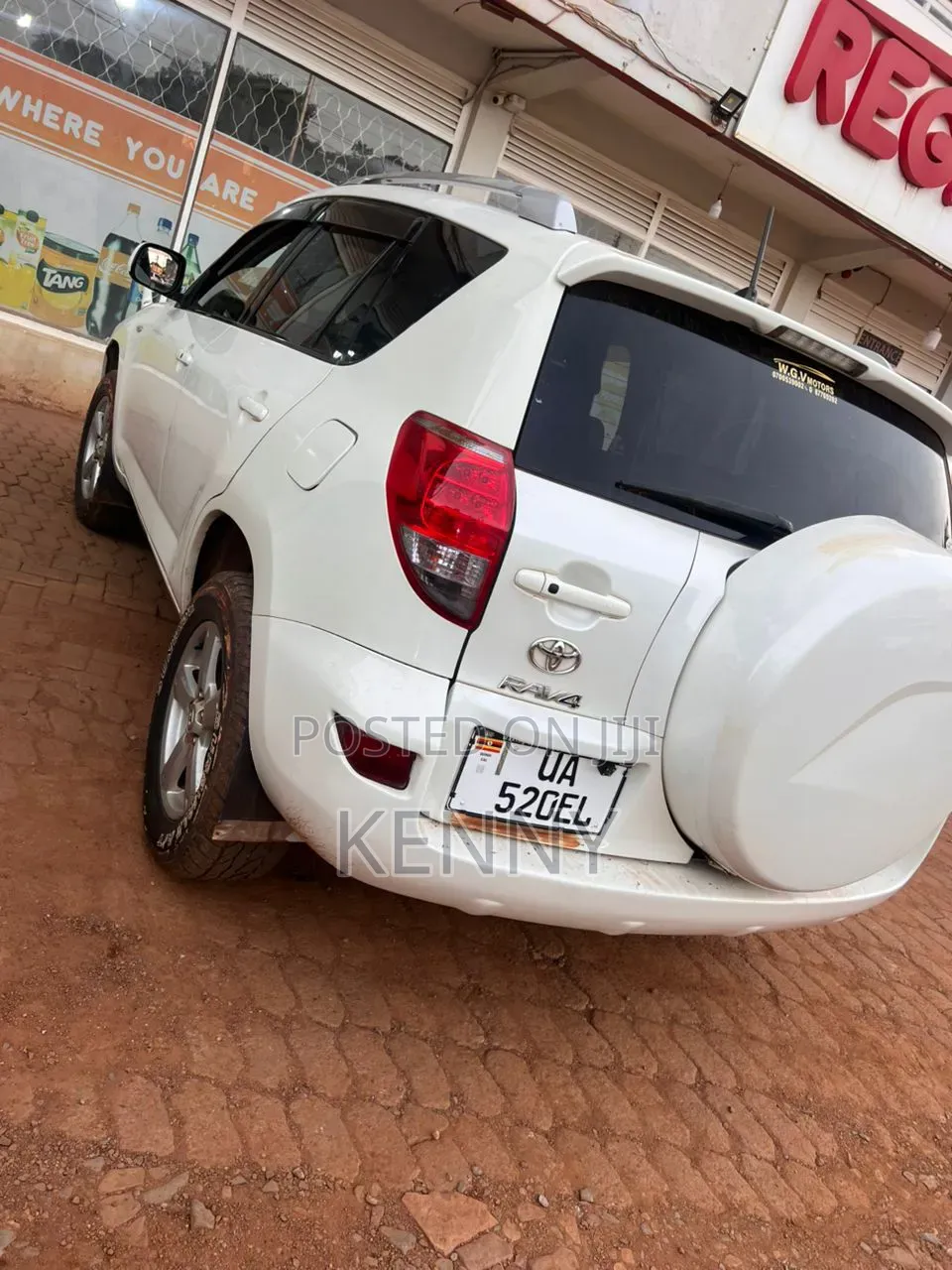Toyota RAV4 2011 White