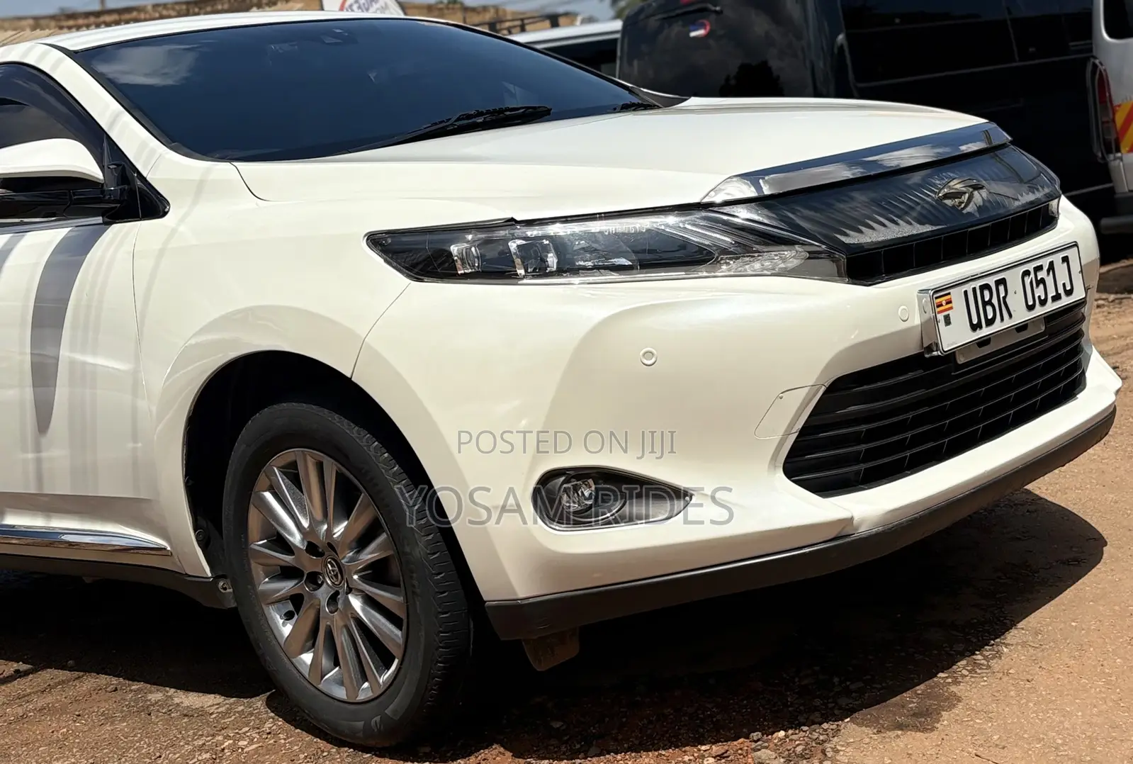 Toyota Harrier 2.0 2016