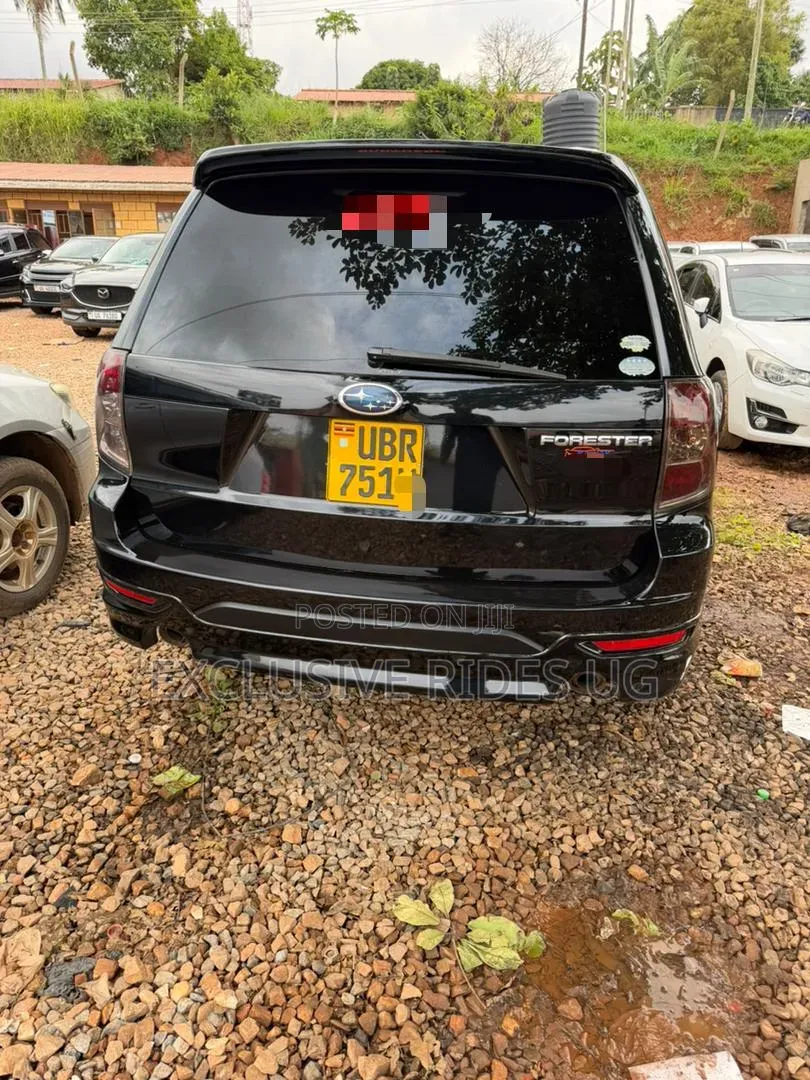 Subaru Forester 2012 Black