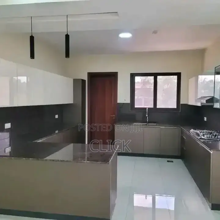 3bdrm Apartment in Bunga, Makindye for rent