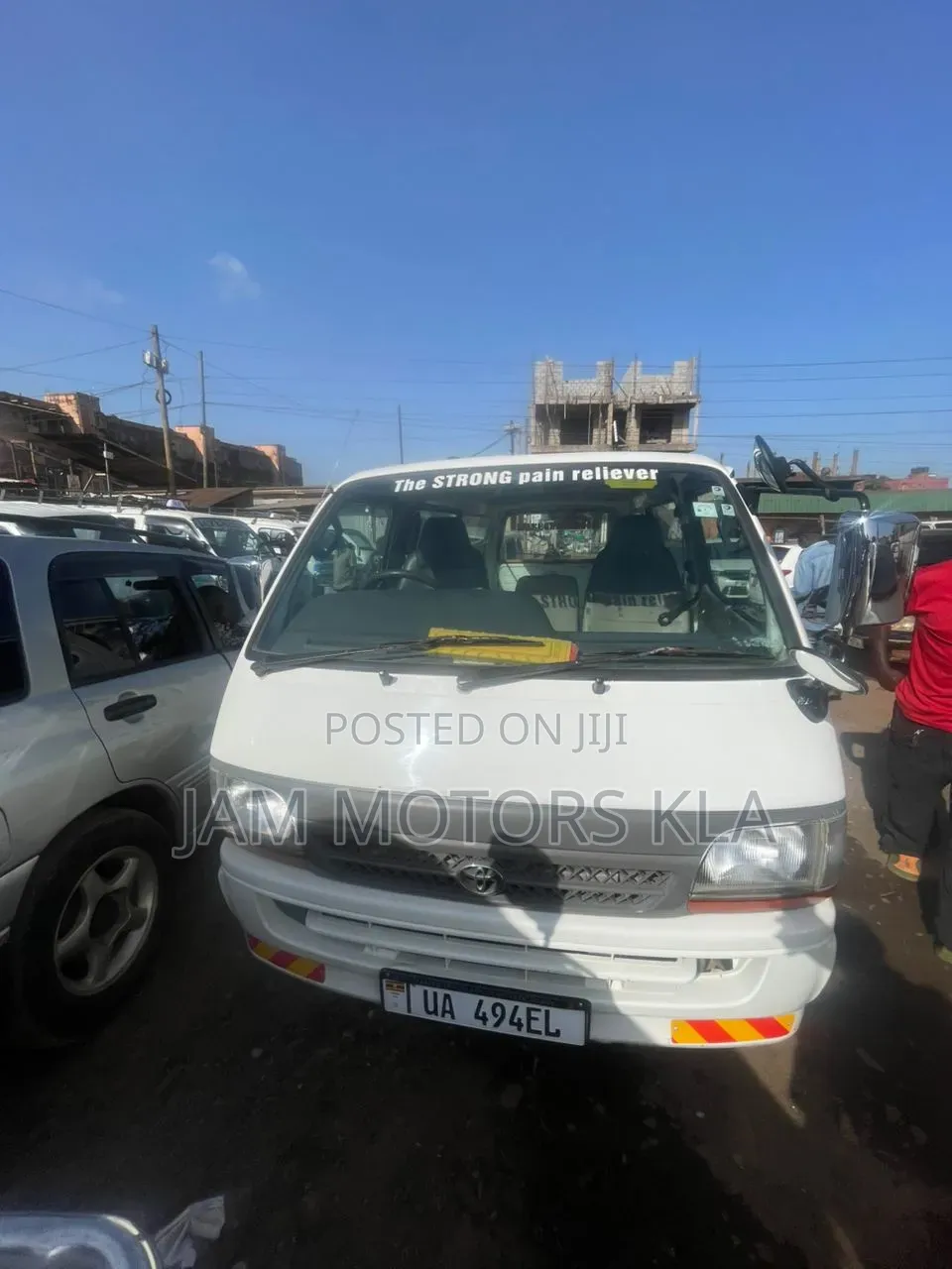 Toyota HiAce 2000 White