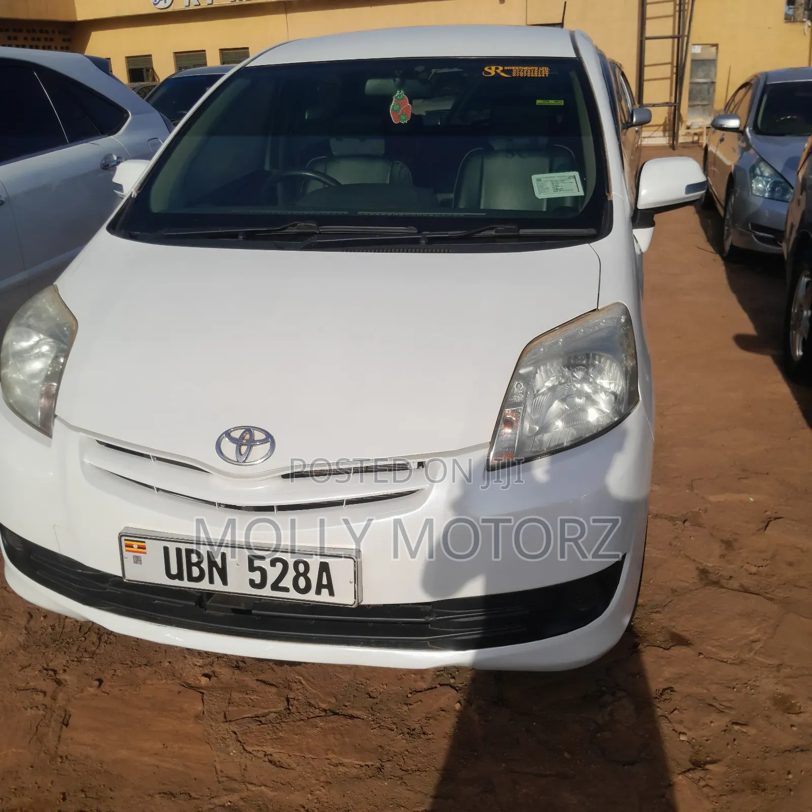 Toyota Passo Sette 2012 White