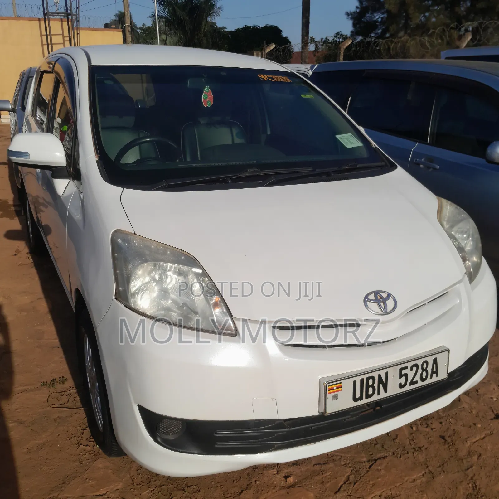 Toyota Passo Sette 2012 White