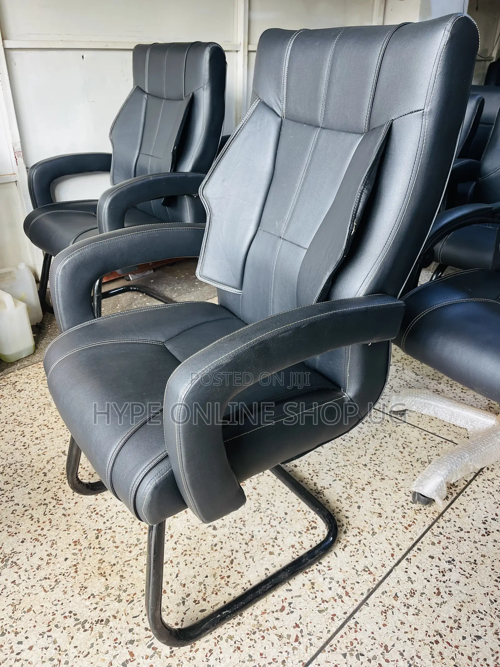 Brandnew Freestanding Leather Comfortable Office Chair