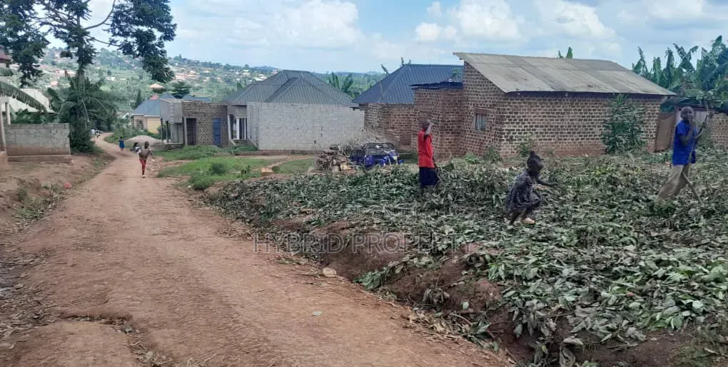 Prime Plot for Sale Wakiso~Mabombwe Town Along Hoima Road V