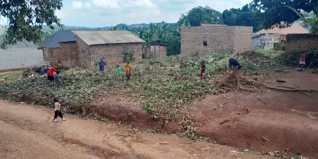 Prime Plot for Sale Wakiso~Mabombwe Town Along Hoima Road V