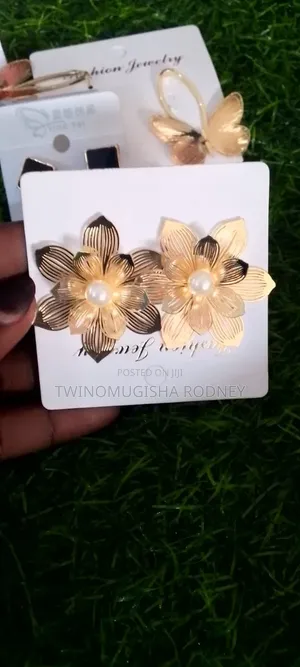 Women's Jewelry