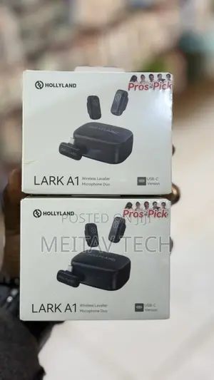 Hollyland Lark A1 Duo 2 Person Wireless Microphone