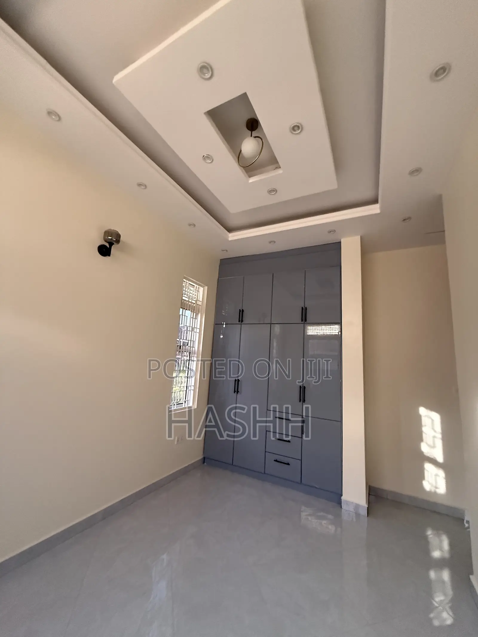 6bdrm House in Muyunyo, Central Division for sale