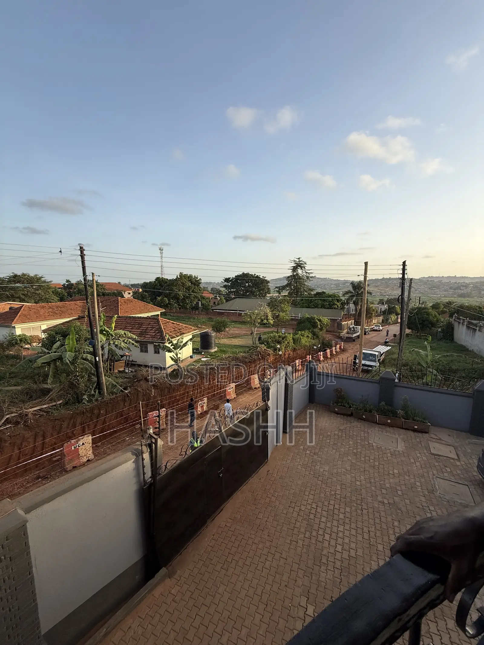 5bdrm House in Muyunyo, Central Division for sale