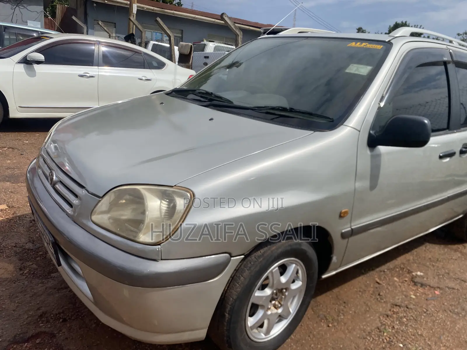 Toyota Raum 2008 Silver