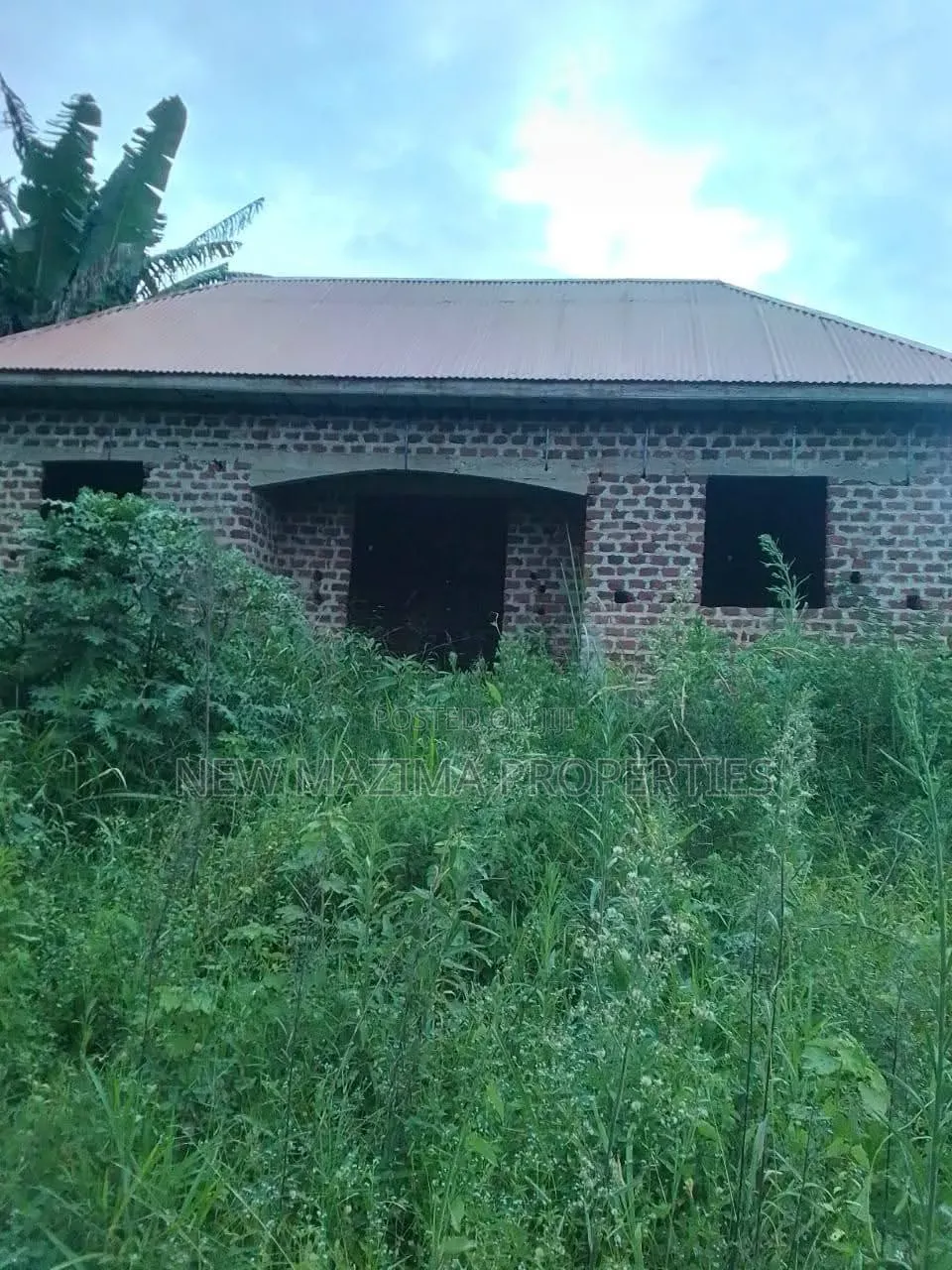 2bdrm House In Kiwebwa, Central Division For Sale
