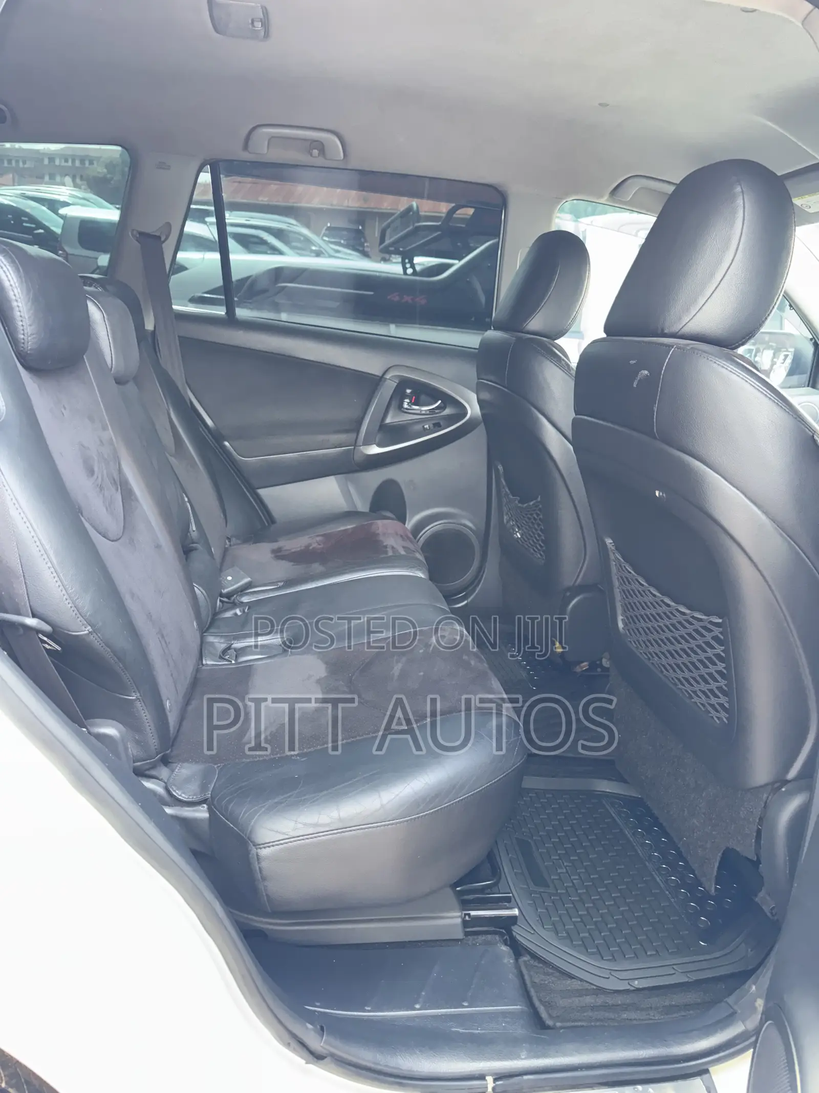 Toyota Vanguard 2009 White