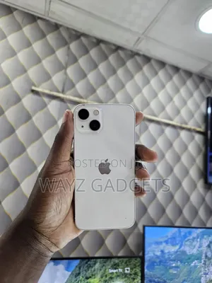 Apple iPhone 13 256 GB White