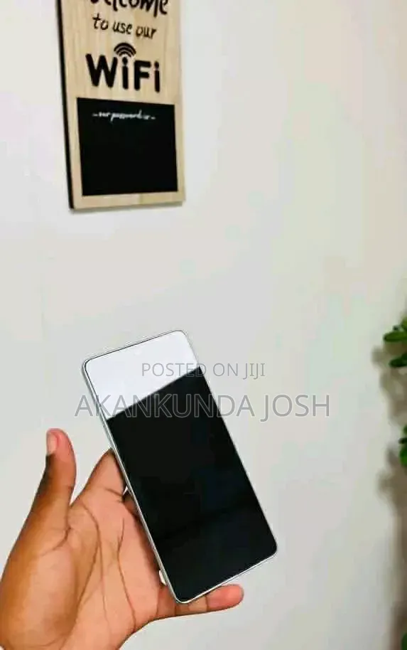 New Samsung Galaxy A73 5G 256 GB Silver