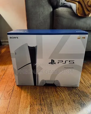 Brand New Ps5 Slim Disc Version With A Damaged Box During Shipping