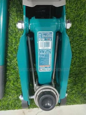 Manual Hydraulic/2 Tonnes Total Car Jack
