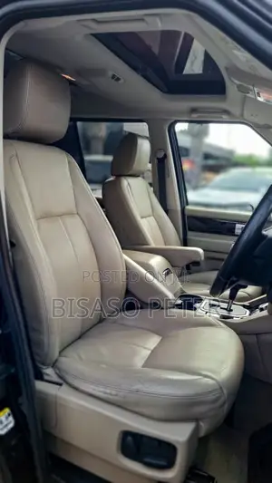 Land Rover Discovery 2009 Black