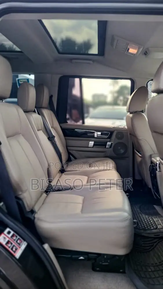 Land Rover Discovery 2009 Black