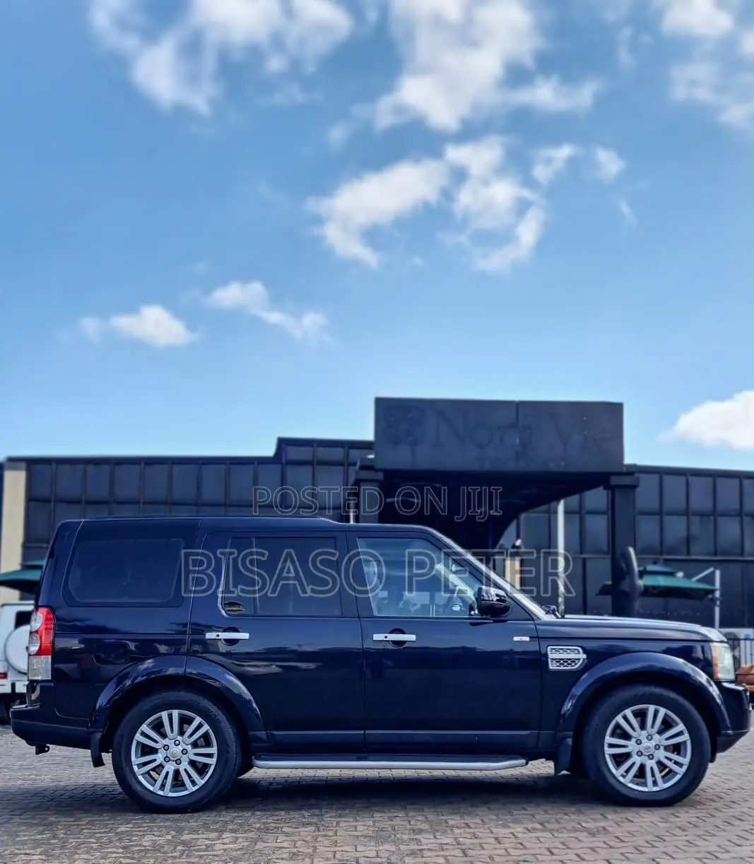 Land Rover Discovery 2009 Black