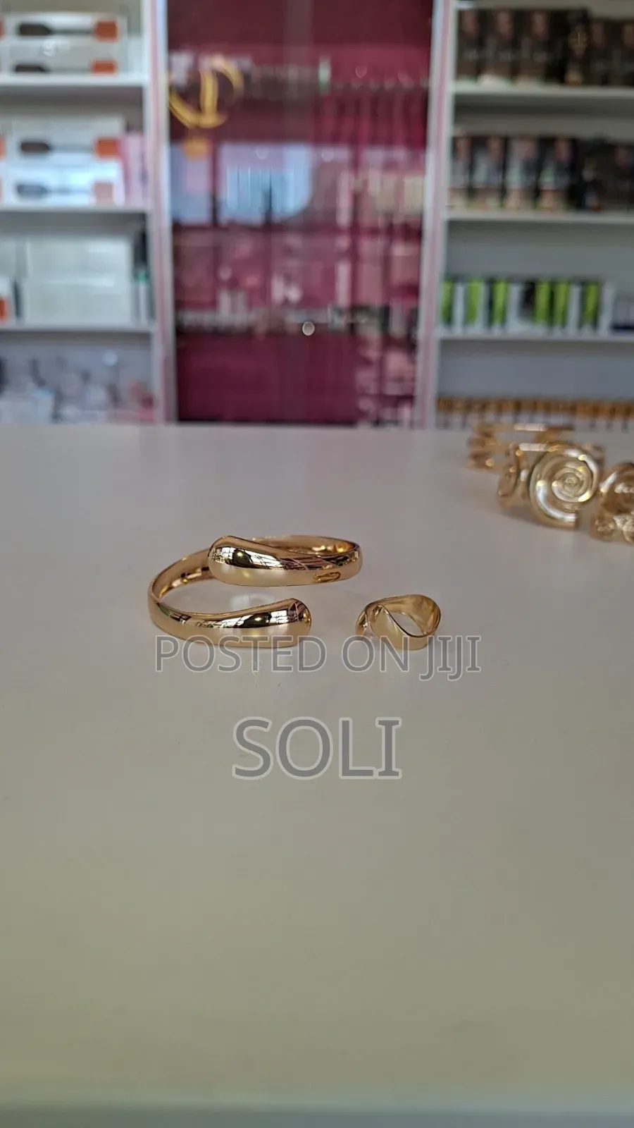 Luxury Accessories Shop