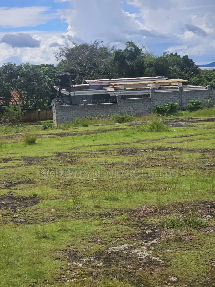 15 Decimals Lake View Land _ Namulanda Nganjo (Entebbe Road) at 110m