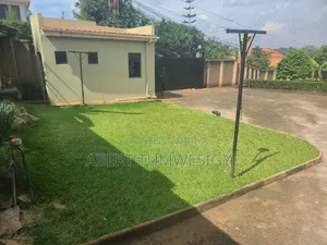 3bdrm Bungalow in Central Division for sale