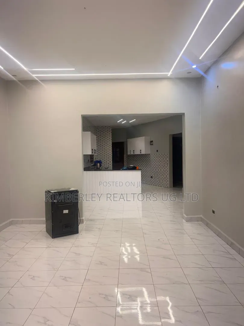 3bdrm House in Ssisa for sale