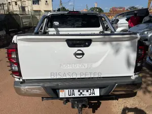 Nissan Navara 2016 White