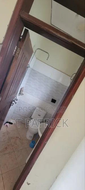 1bdrm House in Central Division for rent