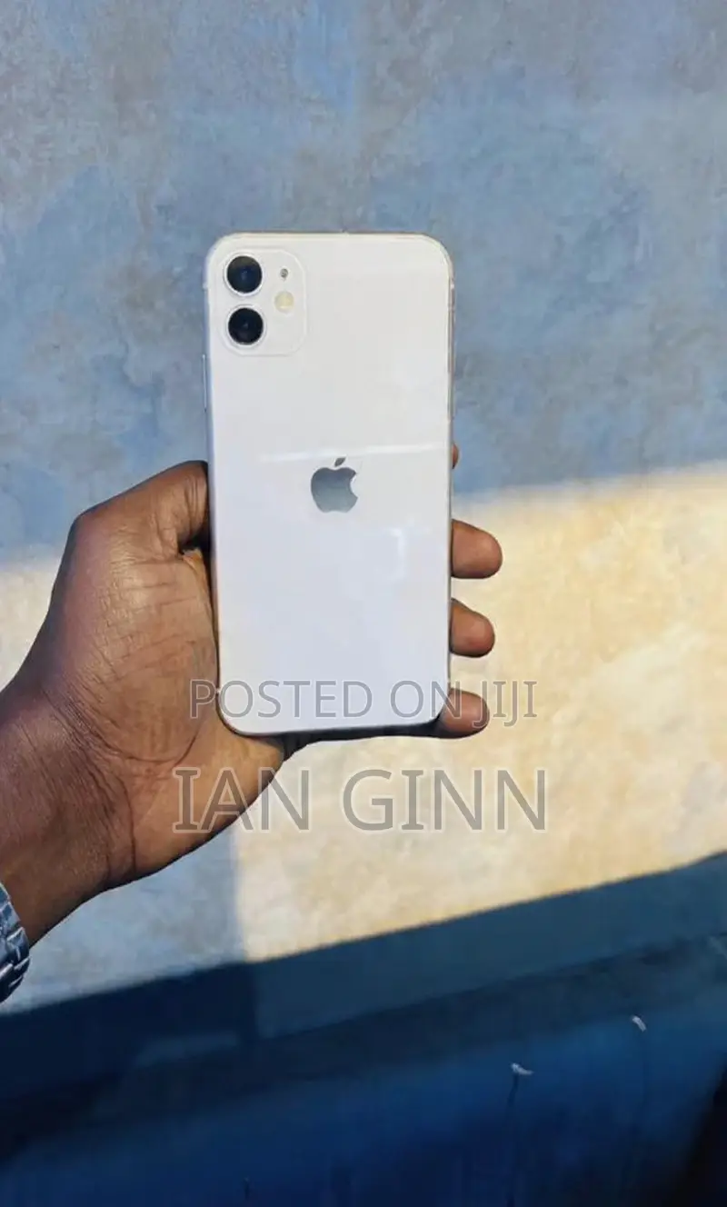Apple iPhone 11 64 GB White