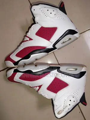 Original Air Jordan 6 Maroon (2015 Retro) - Gently Used