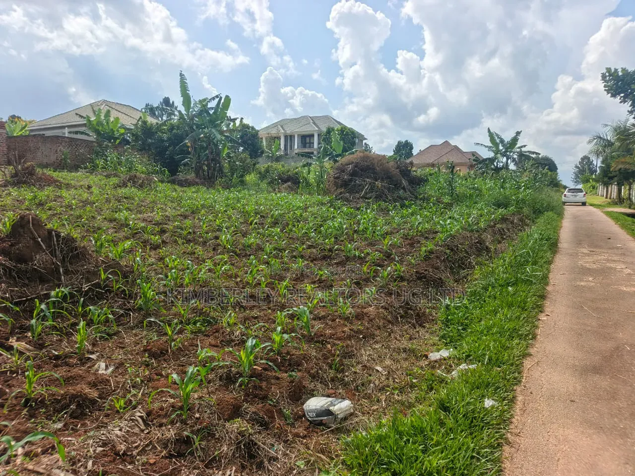 1⁄2 Acre Land – Bwerenga Bugiri (Entebbe Road) at 250m