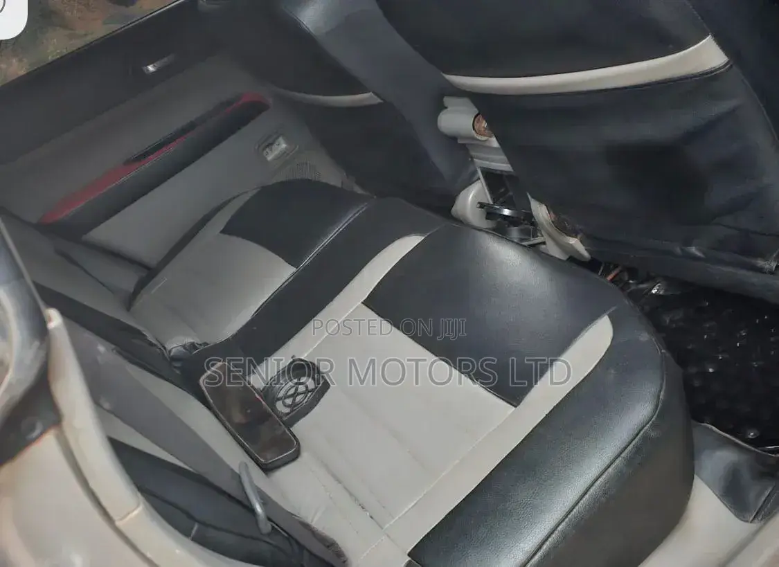 Mercedes-Benz C200 1999 White