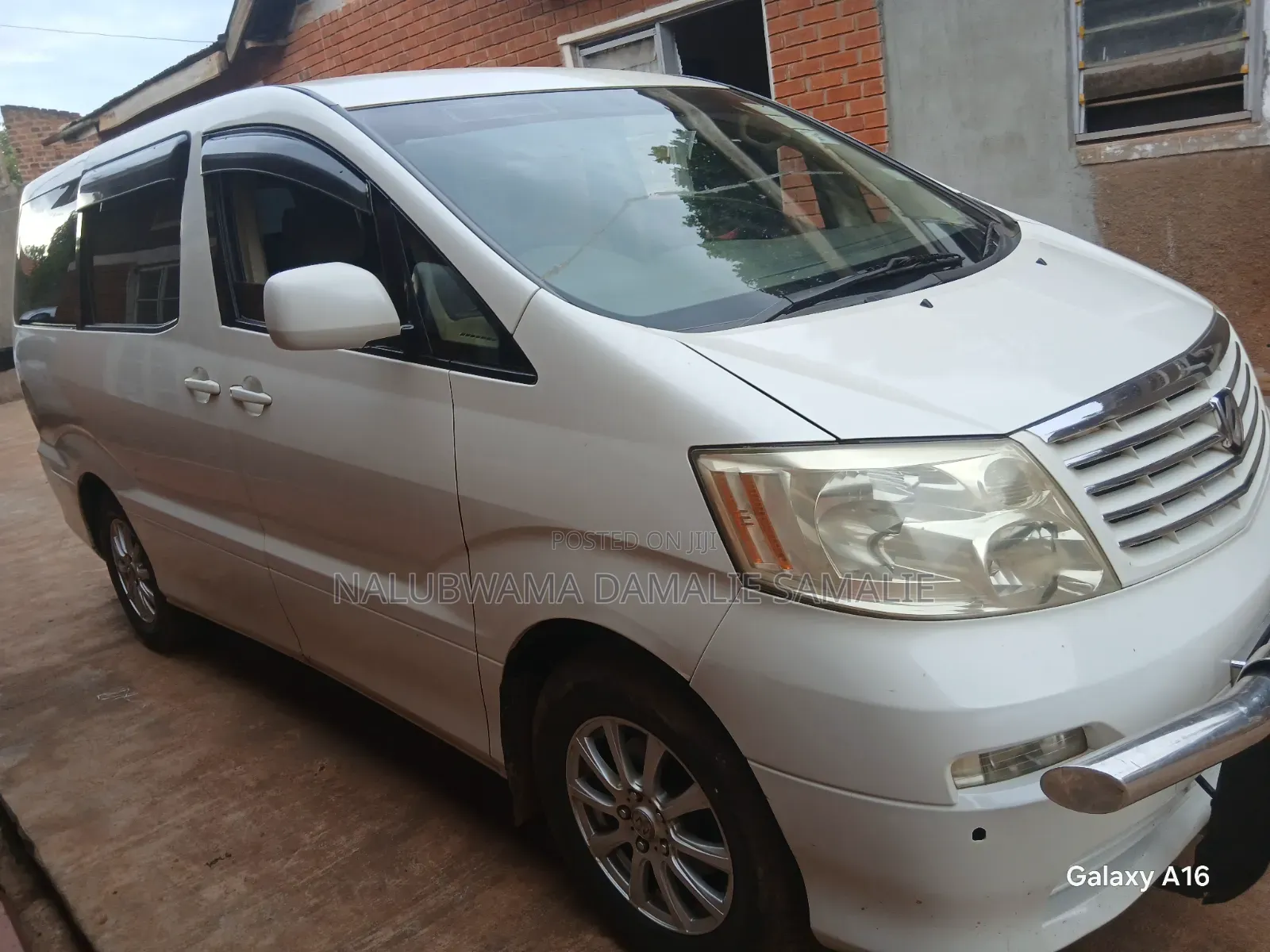 Toyota Alphard 2004 White