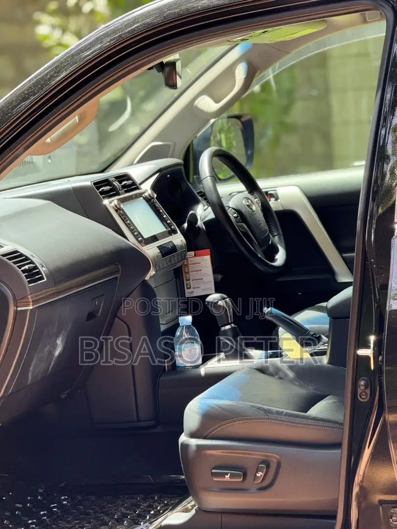 Toyota Land Cruiser Prado 2.7 2018 Black