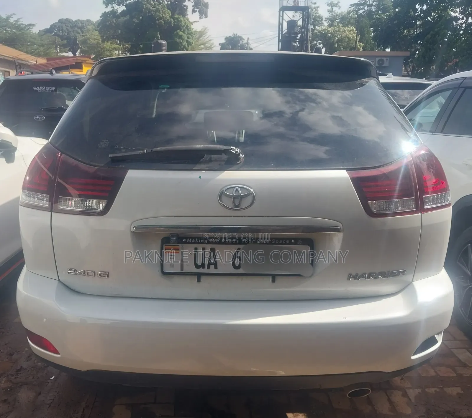 Toyota Harrier 2.4 2012 White