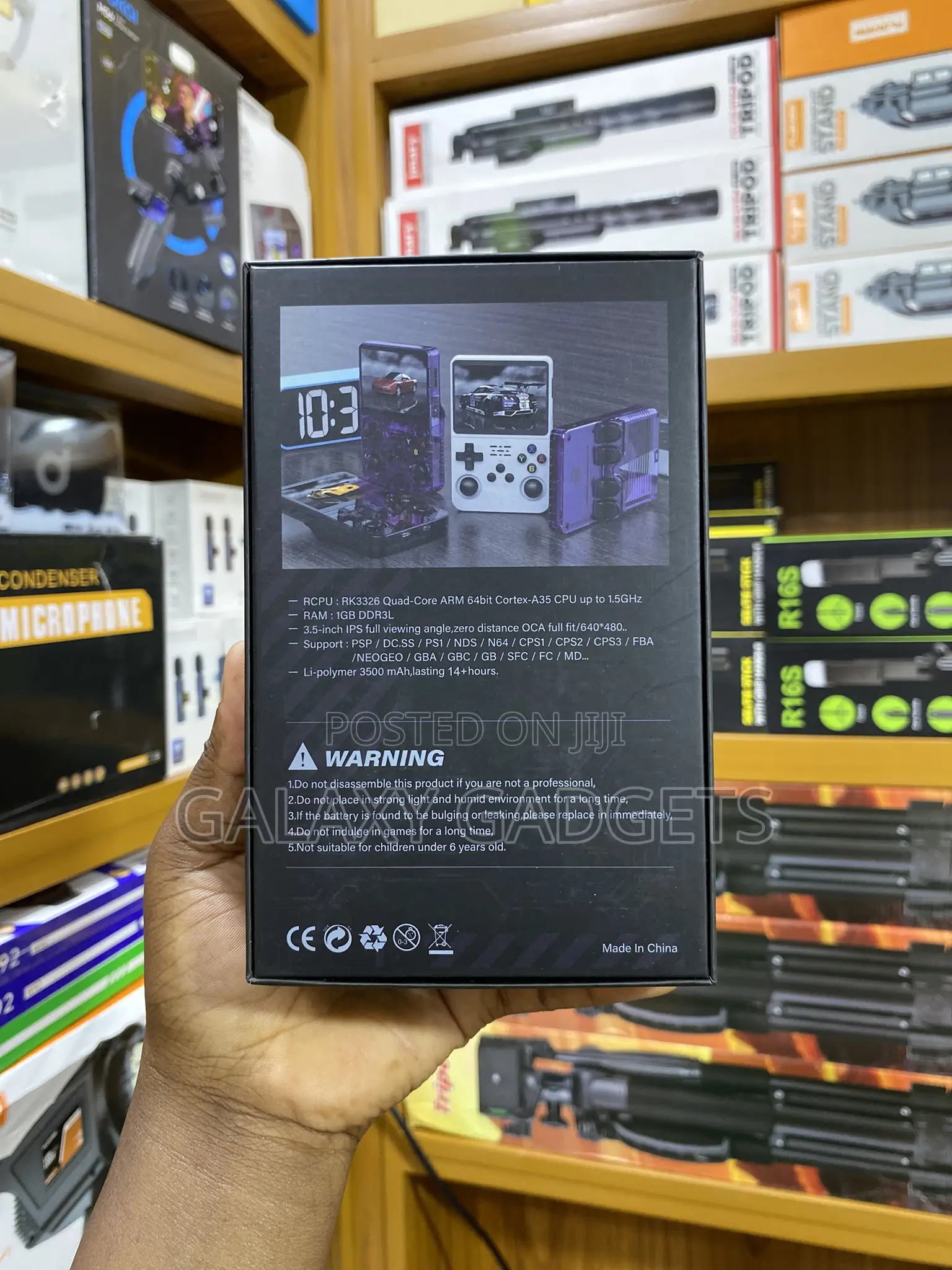 R36s Handheld Game Console