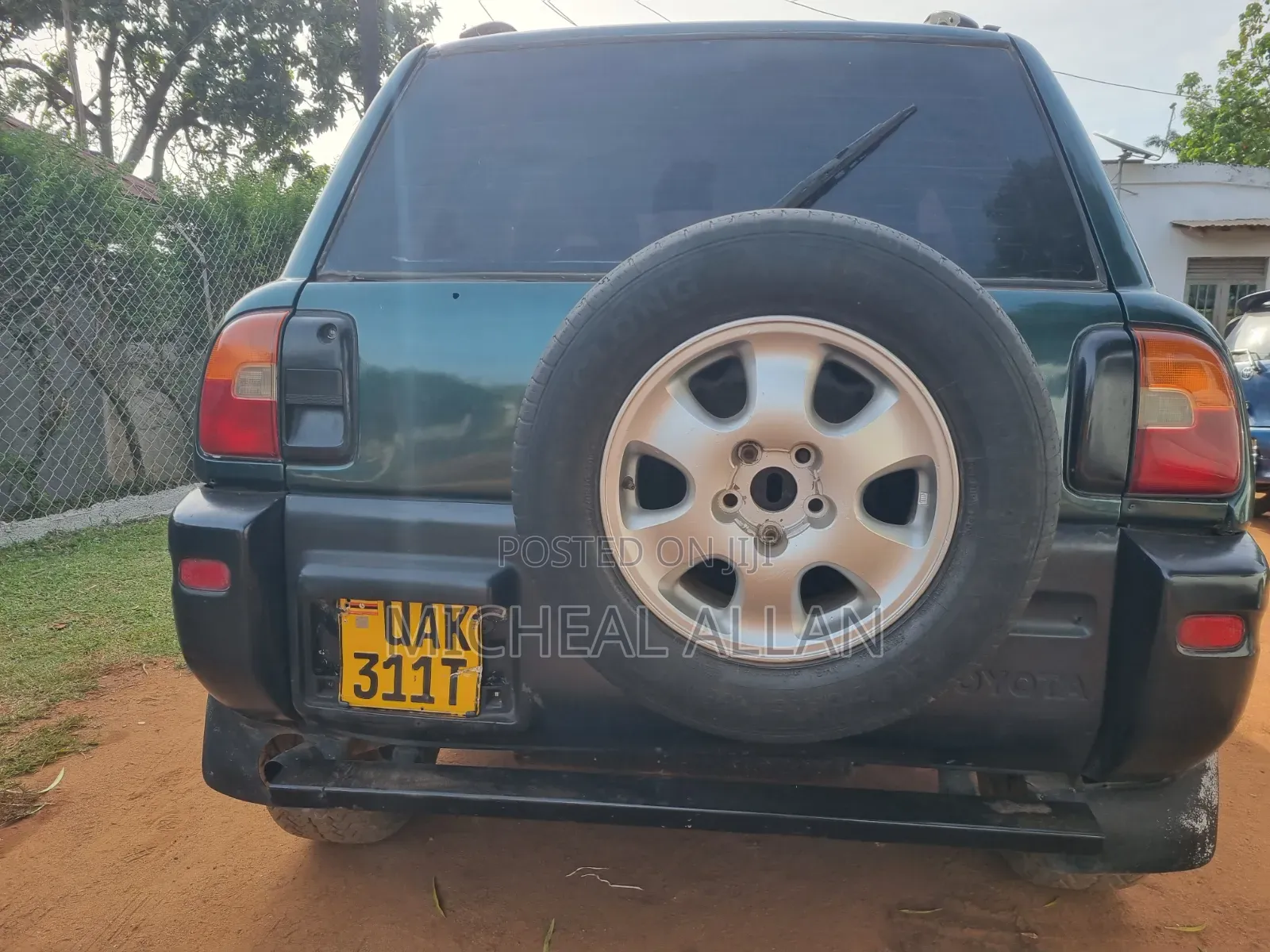 Toyota RAV4 1999 Green