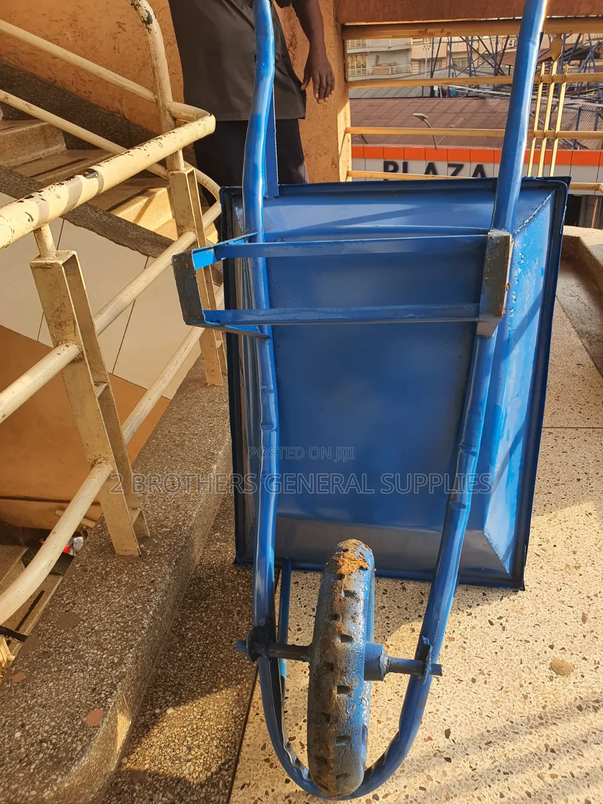 Heavy Duty Wheel Barrow