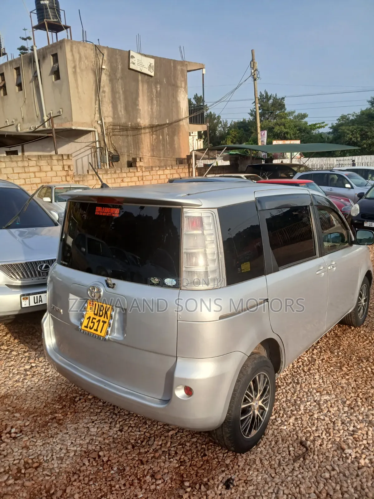 Toyota Sienta 1.5 FWD 2005 Silver