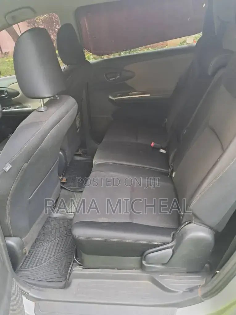 Toyota Wish 2010 Gray