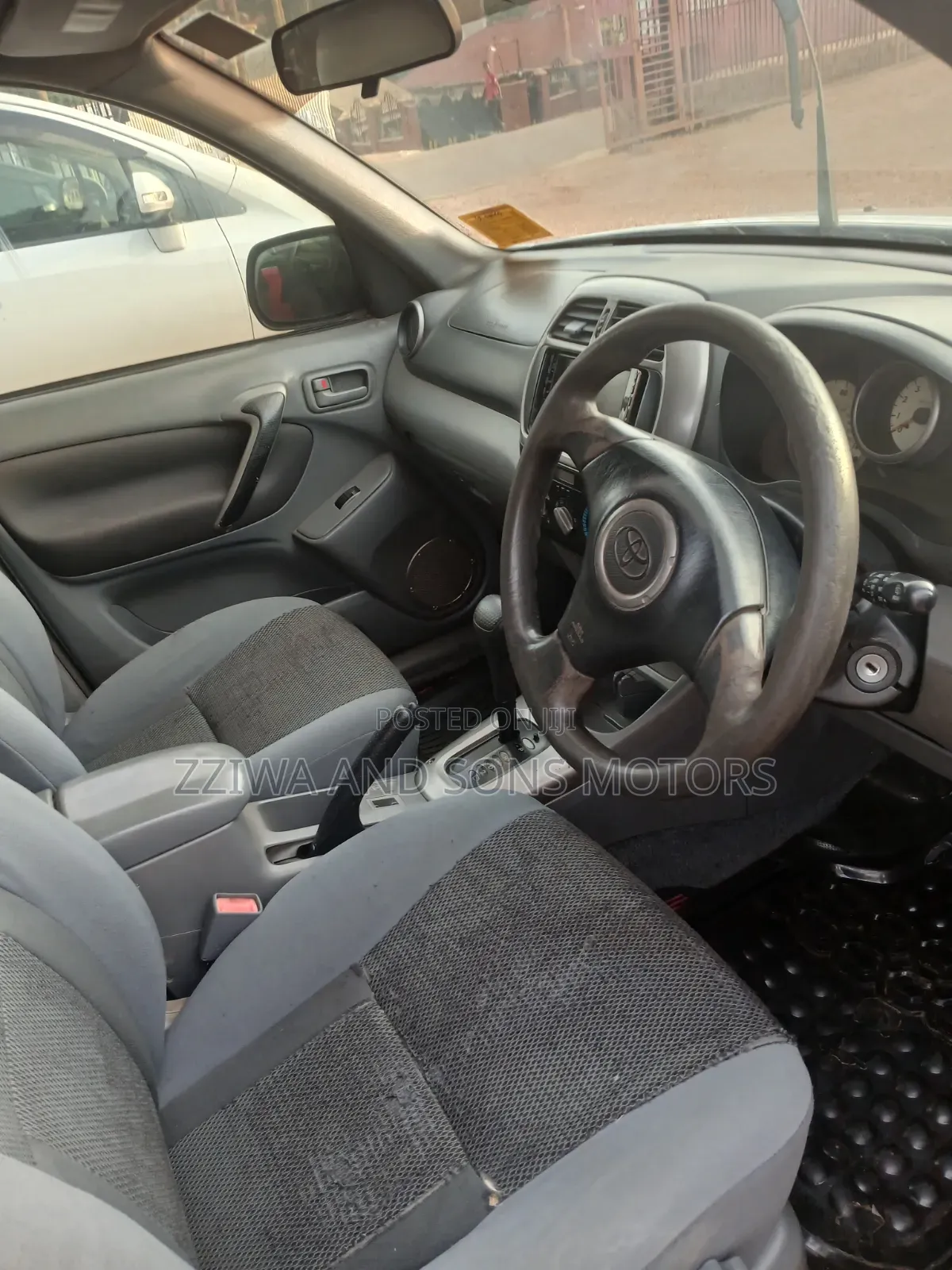 Toyota RAV4 1.8 2004 Silver