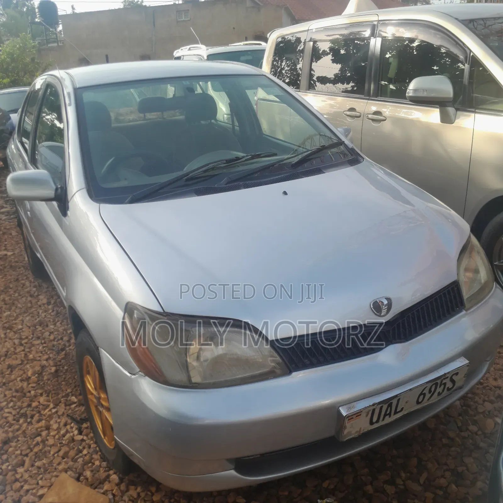 Toyota Platz 2003 Silver