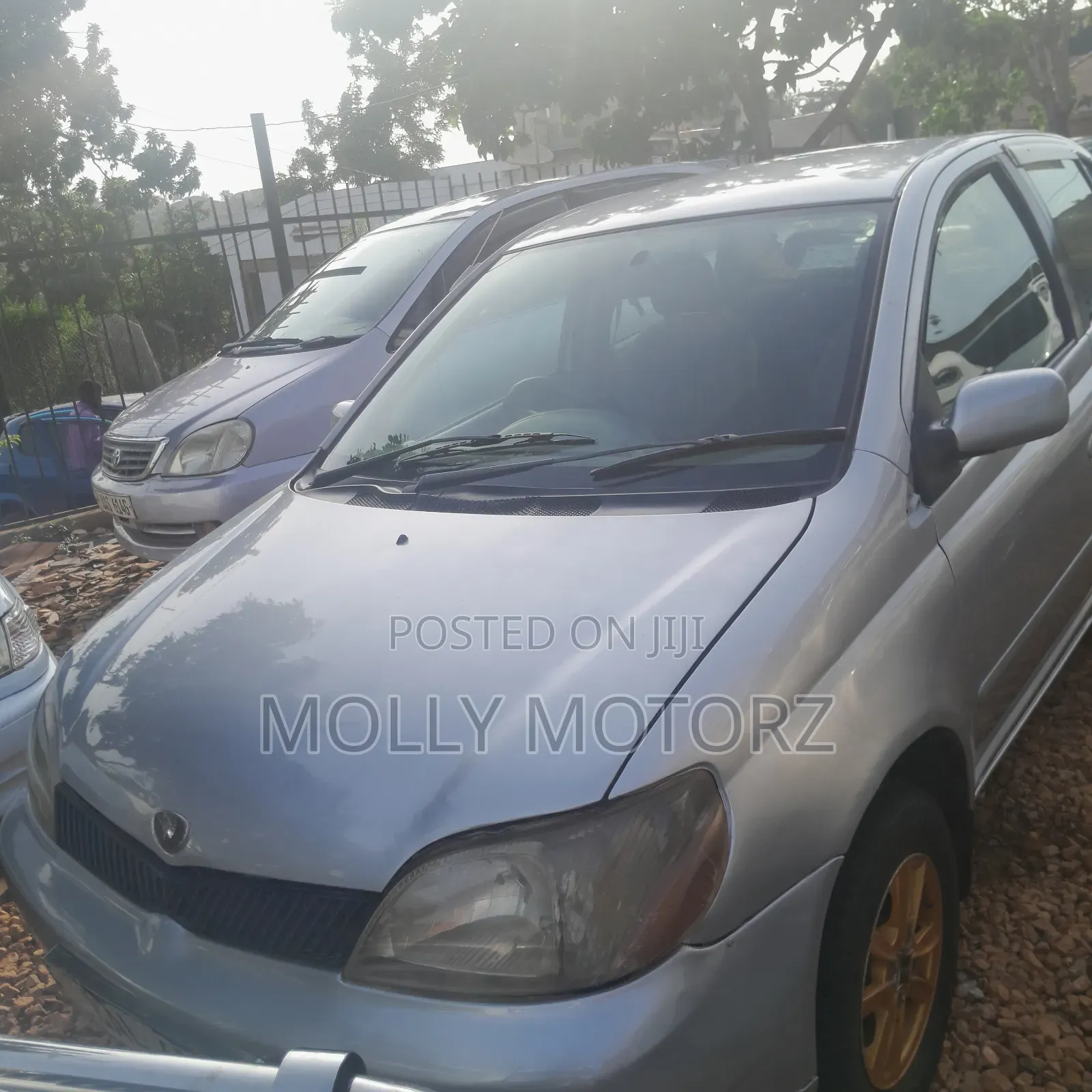 Toyota Platz 2003 Silver