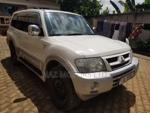 Mitsubishi Pajero 3.5 V6 GDI Elegance 2005 White