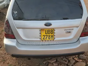 Subaru Forester 2000 Silver