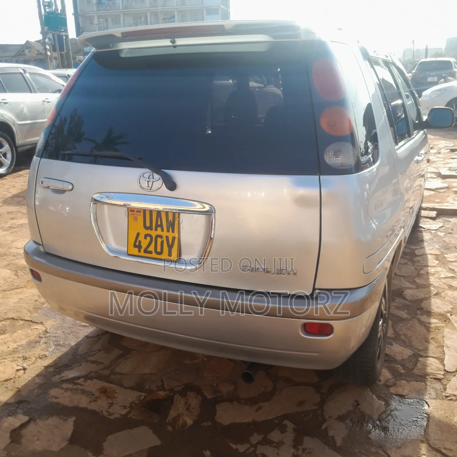 Toyota Raum 2003 Silver